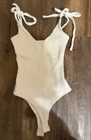 Princess Polly White Bodysuit thumbnail 1