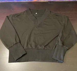 Black Cropped V thumbnail 1