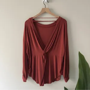 Free People Shimmy Shake Top Oversized Rust Long Sleeve Blouse scalloped hem EUC thumbnail 4
