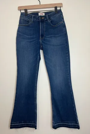 Wrangler High Rise Kick‎ Flare Jeans Size 2 Raw Hem Stretch boho western thumbnail 1