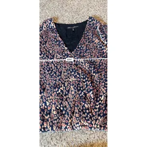 White House Black Market Leopard Velvet Burnout Wrap Blouse Metallic‎ Pink Large thumbnail 4