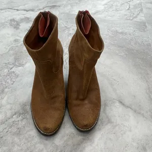 DV by Dolce Vita Womens Heel Pointed Toe Booties Size 6 Camel‎ Brown Suede thumbnail 2