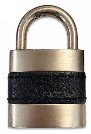 CHLOE PADDINGTON Black Leather / Gold Tone Metal Large Padlock & Large Gold Key thumbnail 2