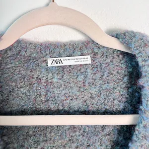 Zara Women’s Blue‎ Wool Blend Cardigan L–XL Soft Cozy Lightweight Button Sweater thumbnail 8