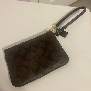 Coach Wristlet thumbnail 3