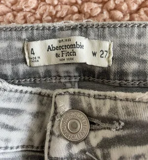 Jeans thumbnail 3