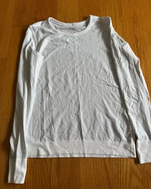 Lululemon Shirt Long Sleeve thumbnail 1