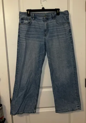 American Eagle strigid jeans thumbnail 1
