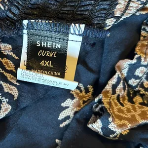 SHEIN Black and Cream Floral Top and Shorts Set thumbnail 5
