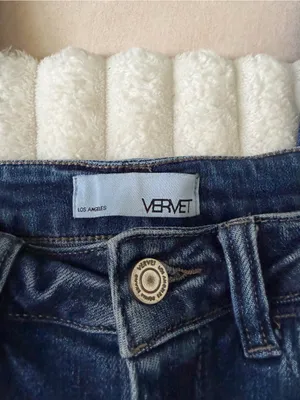 Vervet Women's Mid-Blue Distressed Skinny Jeans thumbnail 3
