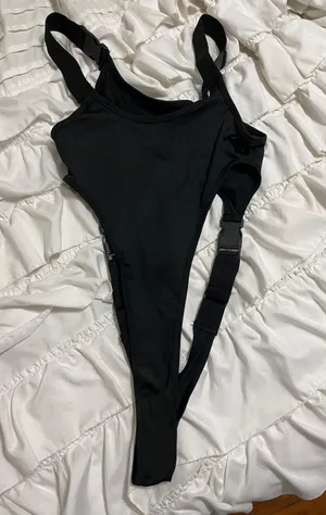 Tank Black thumbnail 6