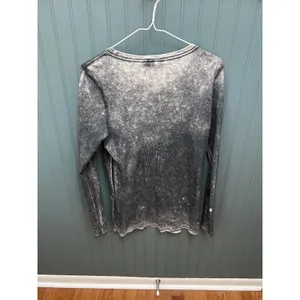 Harley Davidson Skull Wings Gray Acid Wash‎ Long Sleeve Top Womens L Biker thumbnail 4