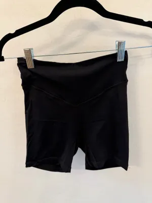Lululemon Seamless Bike Shorts 6” thumbnail 1