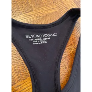 Beyond Yoga black racer back tank extra small thumbnail 2
