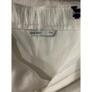Nine‎ West Shorts Womens Medium M White High Rise Pleated Textured Cotton NWT thumbnail 2