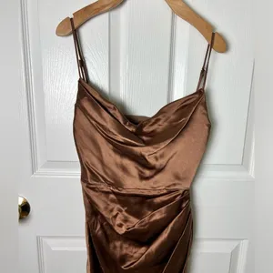 House of CB Satin Reva Sleeveless Toffee Balcony Corset Midi Dress XS thumbnail 4