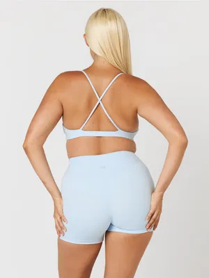 CSB Set Form Noa crop and Form invisible scrunch thumbnail 3