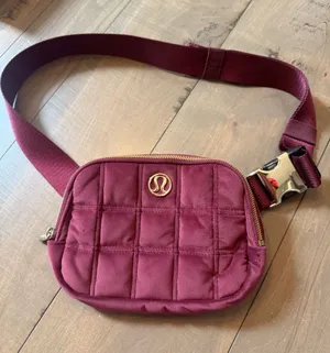 Lululemon Quilted Velour Everywhere Belt Bag 1L Wine Berry Gold NWOT thumbnail 1