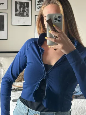 Fabletics Cropped Zip Up thumbnail 3