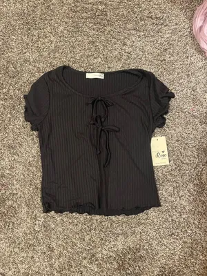 Black Tie Front Short Sleeve Top thumbnail 2