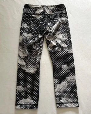 Lululemon - Black Polka-Dot Floral Cropped Leggings - Womens Size 4 thumbnail 3