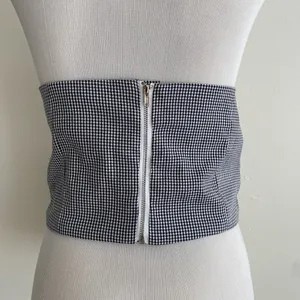 Storia Strapless Gingham Bow Crop Top thumbnail 5