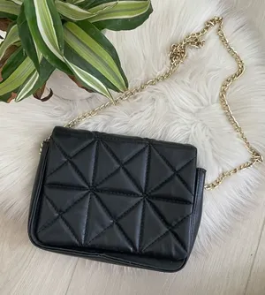 ZARA trafaluc cross body gold chain quilted purse thumbnail 1
