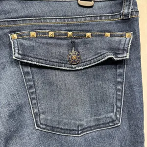 Rock & Republic Studded Pocket Medium Wash Denim Slim Straight 5 Pocket Jeans thumbnail 4