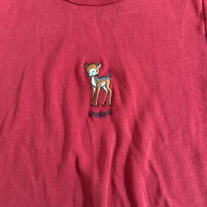 Brandy Melville J Galt Deer Baby Tee Shirt Size OS in Red thumbnail 2