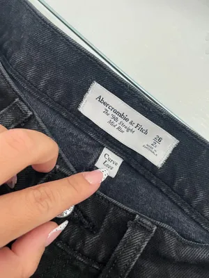 Abercrombie & Fitch The 90’s Straight Mid Rise Jeans Black 26 2s Clean Girl Chic thumbnail 4