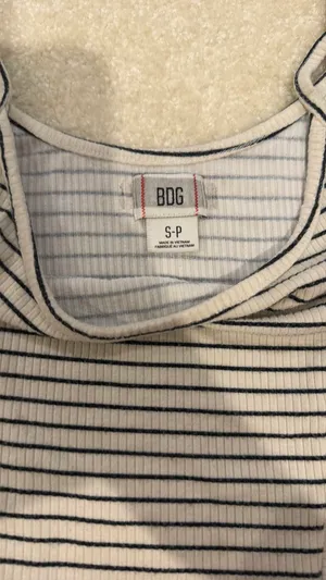 Urban Outfitters Tank Top Cropped thumbnail 3