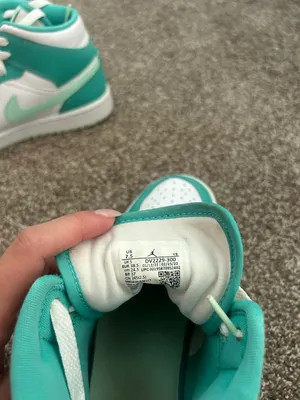 Size 7.5 thumbnail 4