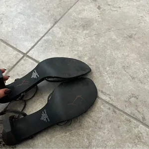 Hillard & Hanson Black Y2K heels thumbnail 5