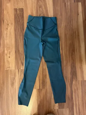 Ribbed Lululemon Leggings thumbnail 1