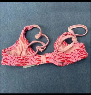 Triangl Crochet Bikini Top thumbnail 3