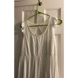 Torrid white tank lace top size 0 thumbnail 2