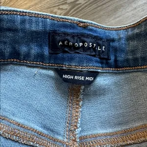 Aeropostale Women's Blue Denim High Rise Midi Shorts 3” thumbnail 6