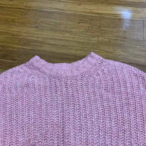 American Eagle Outfitters Pink Knit Cropped Sweater‎ Women's Size Medium Chunky thumbnail 2