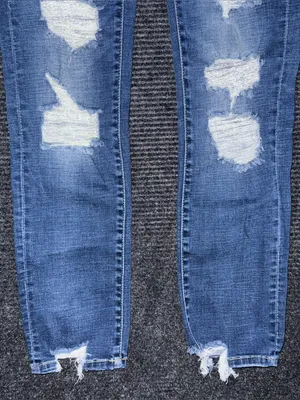 Buckle BKE Stella Slim Fit Low Rise Jeans Distressed Sz 26 x 27.5 AXB111A thumbnail 5