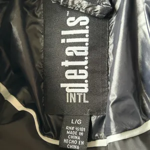 Details International Black Puffer Vest Large Versatile Transitional thumbnail 4