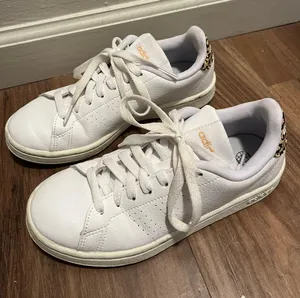 Adidas Sneakers thumbnail 1