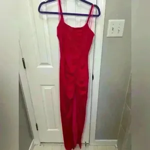 Showpo TRINAH CORSET MAXI DRESS IN PINK US4 EUC thumbnail 5