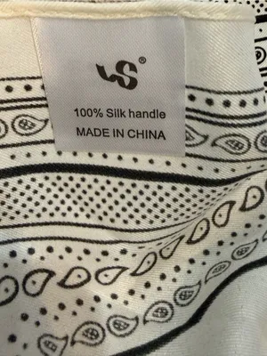 Women's Elegant Sun Protection Triangle Off-White Scarf thumbnail 5