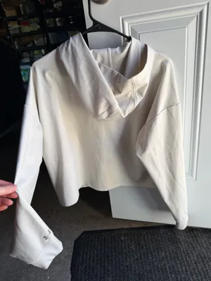 under armour cropped movement hoodie thumbnail 3