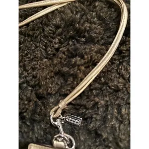 COACH Signature ID badge holder Gold thumbnail 4