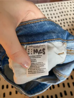 American Eagle Embroidered Jean Shorts thumbnail 3