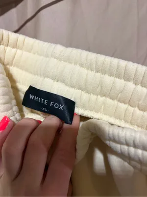 White fox shorts thumbnail 3