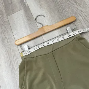 Lululemon Softstreme Pants relaxed high rise womens Green (size 2) travel lounge thumbnail 5