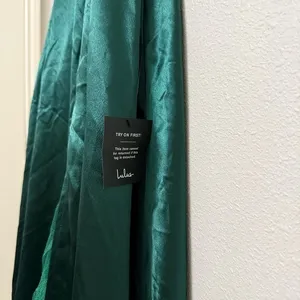 NEW Lulus Greatest Hits Forest Green Satin Off-the-Shoulder Maxi Dress Size XS thumbnail 8
