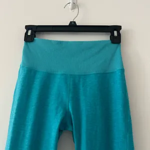 Alo Yoga Alosoft Bright Blue Athletic Leggings Size XS thumbnail 3